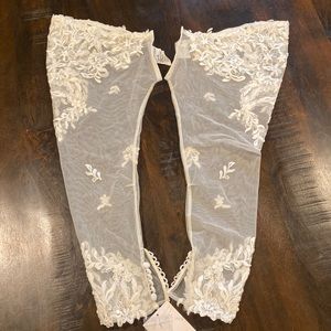 Bridal sleeves